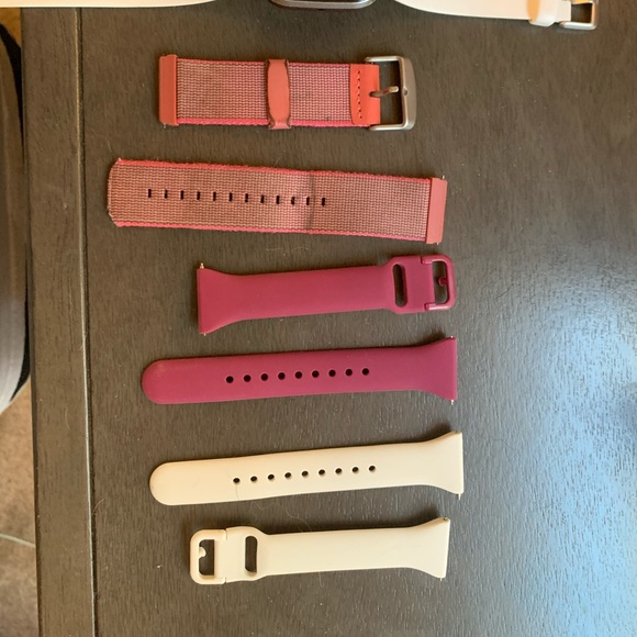 FitBit Versa 2 ✨✨ - Picture 2 of 5